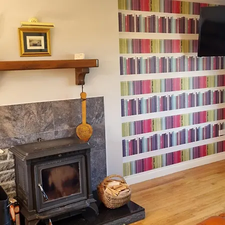 Pebble Dash House Holiday home *